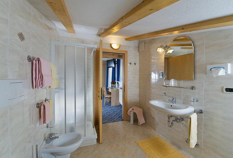 Albergo Fiordaliso Canazei Værelse billede
