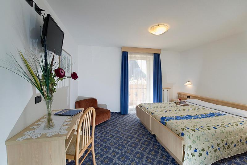 Albergo Fiordaliso Canazei Værelse billede
