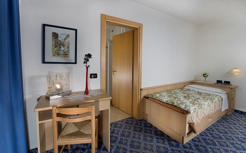 Albergo Fiordaliso Canazei Værelse billede