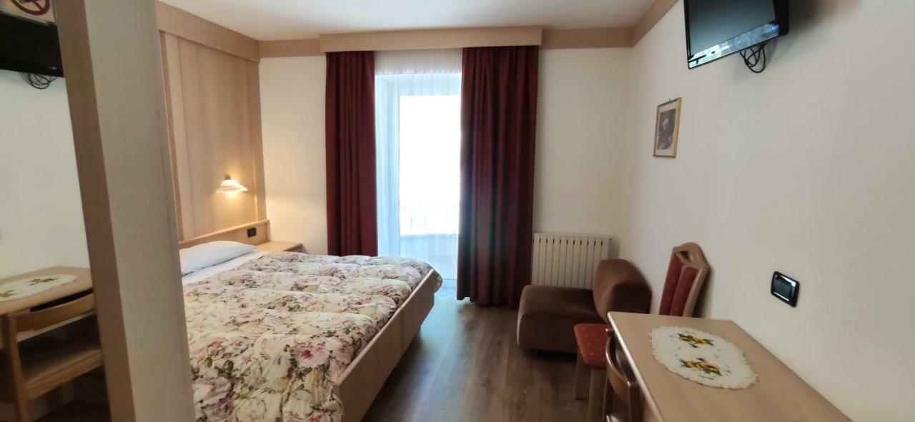Albergo Fiordaliso Canazei Eksteriør billede